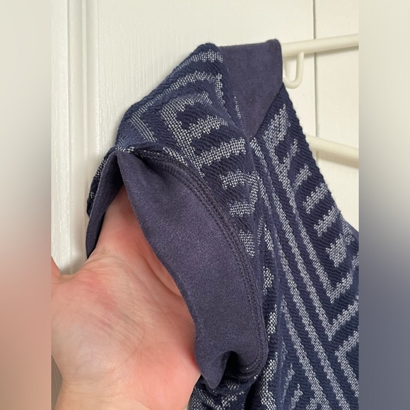 🇨🇦 Annie 50 knit geometric print navy blue dress size xs - Picture 3 of 11